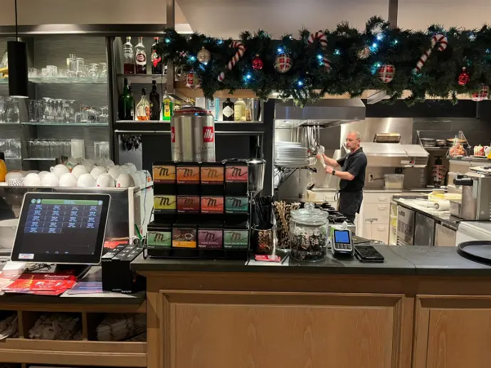 Besteltoog en koffiemachine  van San Marco Roeselare